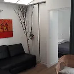 Loft In The Lower Montmartre